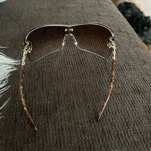 Gucci pre loved glasses with case